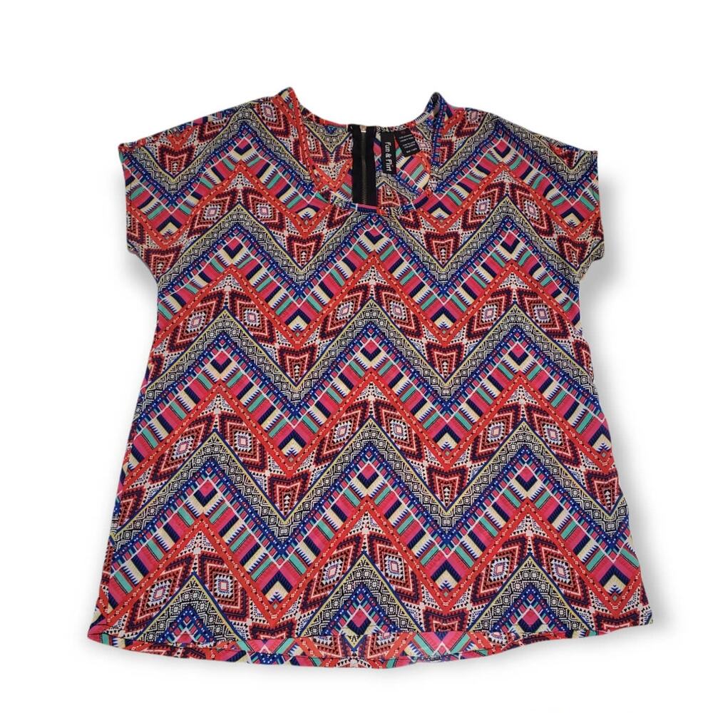 Fun & Flirt Multi Color Design Short Sleeved Zip Back Shirt - Size Extra Small